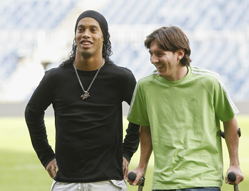 国王官方：德拉维多瓦和布鲁斯可以出战对阵野猫