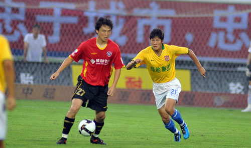 布鲁日在客场挑战阿森纳之前解雇了主教练尼基海恩伊万·莱科接任