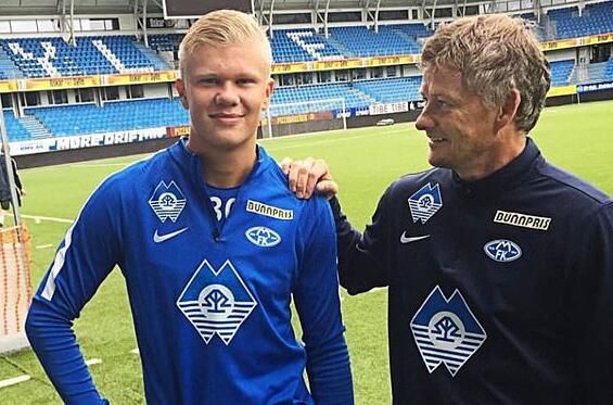 邮报：曼联计划明年夏天在北欧与雷克瑟姆进行季前友谊赛