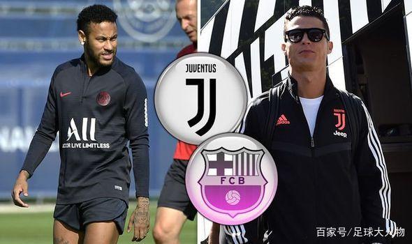 内马尔从中场跑回禁区开门球，结果队友直接开大脚让他无语