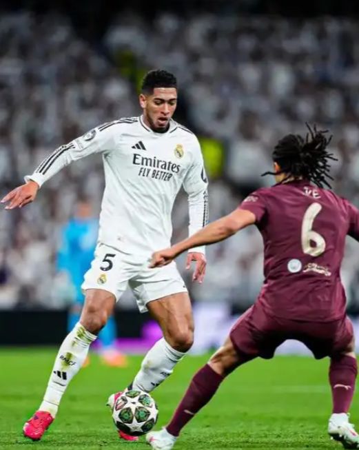 勇士队防守顶尖，波斯特超越格林，科尔应给予更多首发机会。