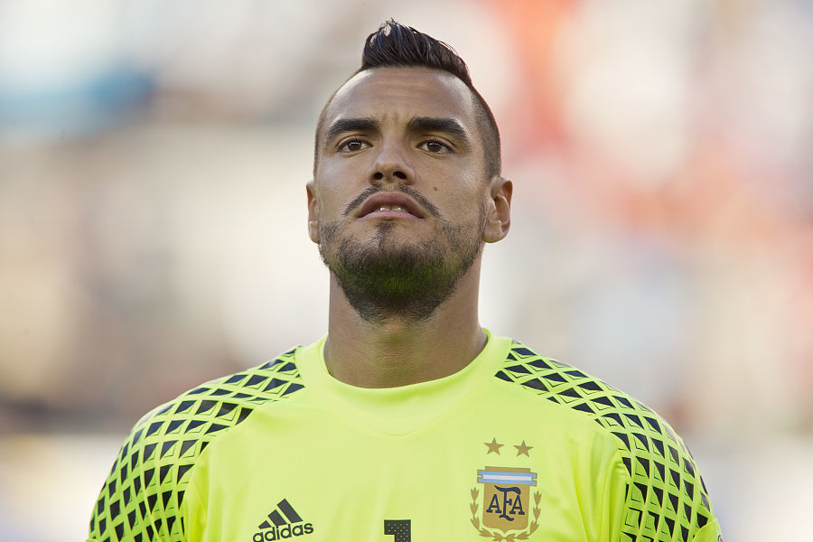 斯基拉：米兰计划激活莫德里奇续约条款，将合同延长至2027年