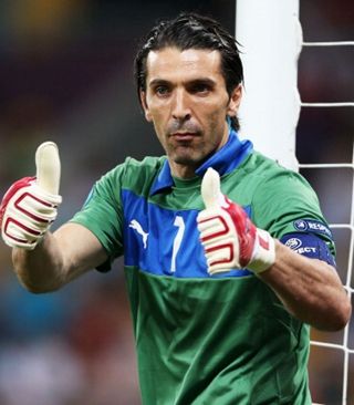 亚冠精英战报：林加德告别战破门，FC首尔1-1憾平墨尔本城